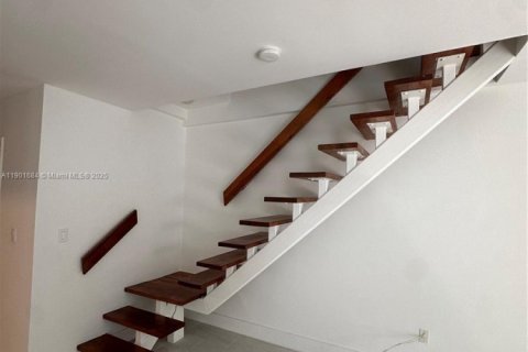 Touwnhouse à louer à Key Biscayne, Floride: 2 chambres, 81.29 m2 № 1955489 - photo 11