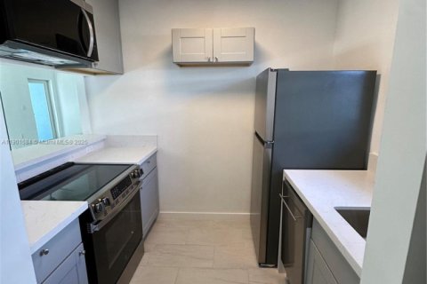 Touwnhouse à louer à Key Biscayne, Floride: 2 chambres, 81.29 m2 № 1955489 - photo 8