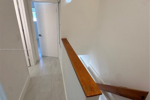 Touwnhouse à louer à Key Biscayne, Floride: 2 chambres, 81.29 m2 № 1955489 - photo 21