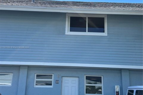 Touwnhouse à louer à Key Biscayne, Floride: 2 chambres, 81.29 m2 № 1955489 - photo 2