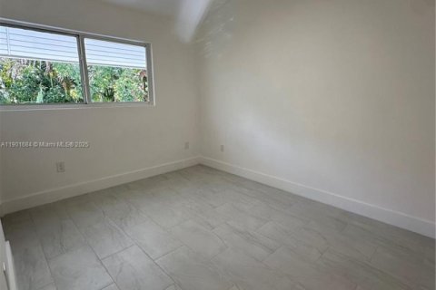 Touwnhouse à louer à Key Biscayne, Floride: 2 chambres, 81.29 m2 № 1955489 - photo 17