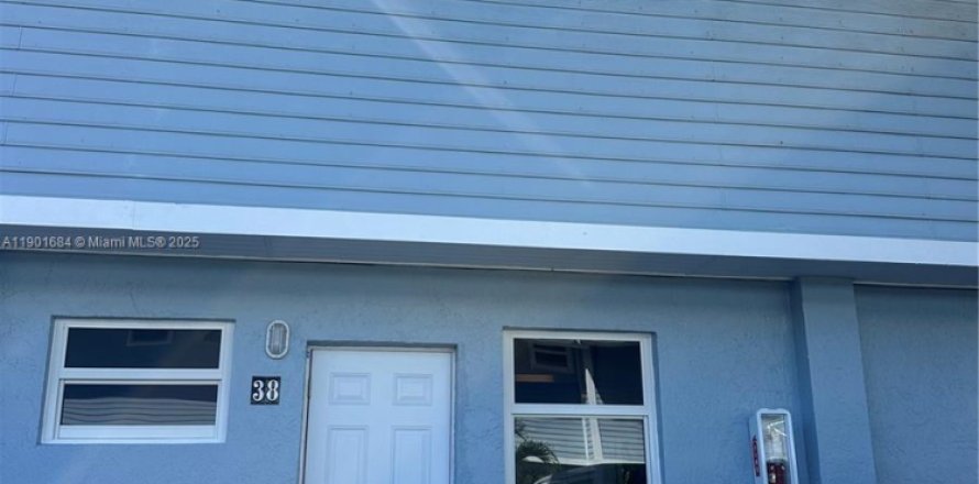 Touwnhouse à Key Biscayne, Floride 2 chambres, 81.29 m2 № 1955489