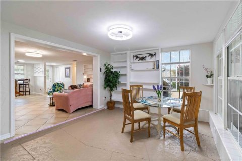 House in Venice, Florida 3 bedrooms, 164.53 sq.m. № 1911678 - photo 14