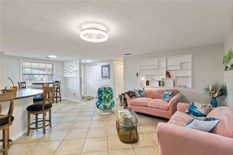 House in Venice, Florida 3 bedrooms, 164.53 sq.m. № 1911678 - photo 9