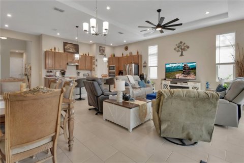 Villa ou maison à vendre à DeLand, Floride: 3 chambres, 202.34 m2 № 2353260 - photo 7