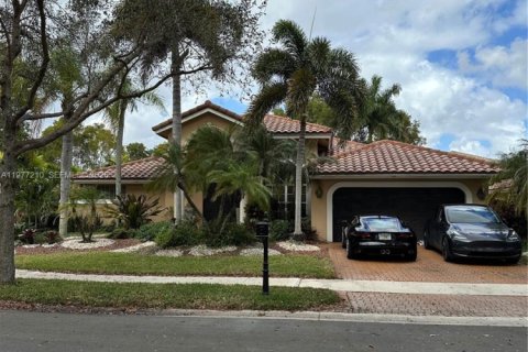 Villa ou maison à vendre à Weston, Floride: 4 chambres № 2044473 - photo 3