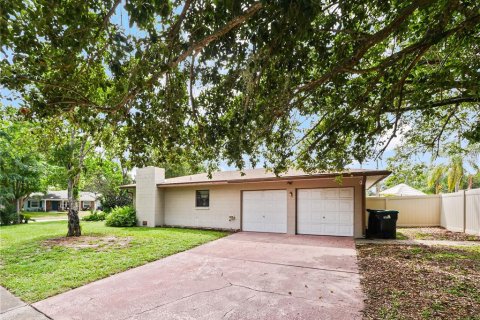 House in Winter Park, Florida 3 bedrooms, 165.83 sq.m. № 1833089 - photo 5