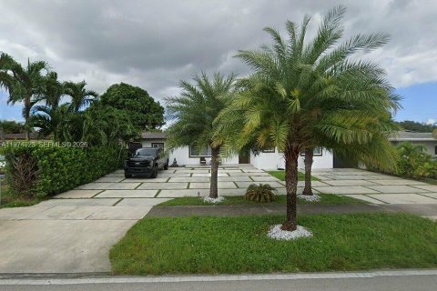 Дом в Хайалиа, Флорида 3 спальни, 185.53м2 № 2033571