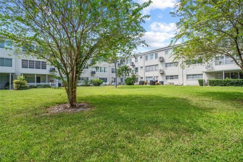 Condominio en venta en Clearwater, Florida, 2 dormitorios, 102.19 m2 № 2216476 - foto 19