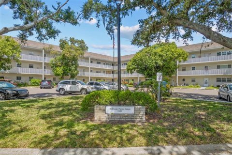 Condo in Clearwater, Florida, 2 bedrooms № 2216476