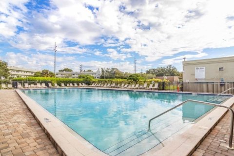 Condominio en venta en Clearwater, Florida, 2 dormitorios, 102.19 m2 № 2216476 - foto 29