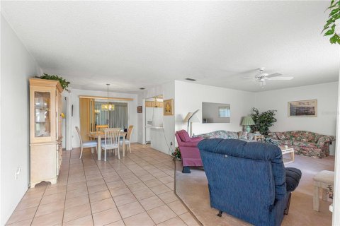 Casa en venta en Summerfield, Florida, 2 dormitorios, 155.89 m2 № 1444701 - foto 5