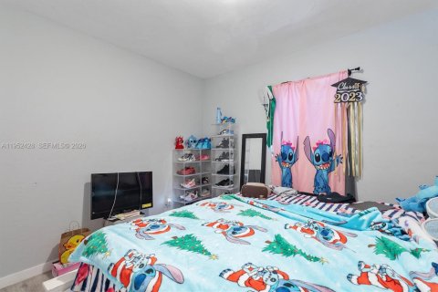 House in Miami, Florida 3 bedrooms, 102.84 sq.m. № 2006666 - photo 25