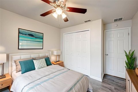 House in Kissimmee, Florida 4 bedrooms, 205.69 sq.m. № 1805335 - photo 30