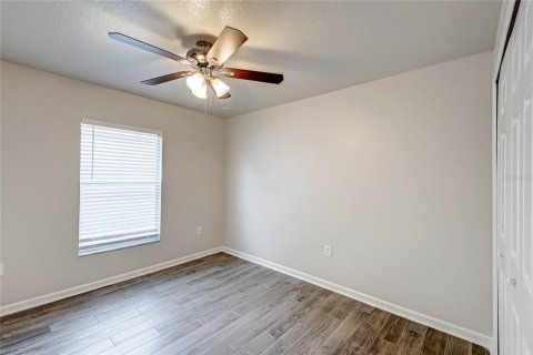 House in Kissimmee, Florida 4 bedrooms, 205.69 sq.m. № 1805335 - photo 24