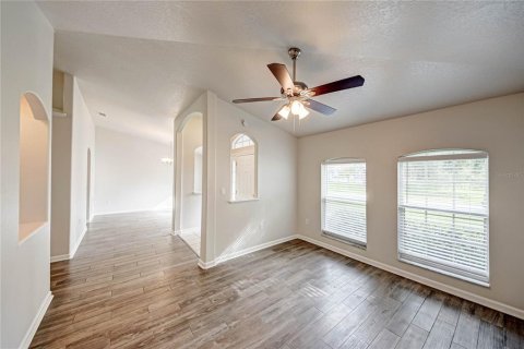 House in Kissimmee, Florida 4 bedrooms, 205.69 sq.m. № 1805335 - photo 3