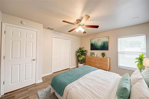 House in Kissimmee, Florida 4 bedrooms, 205.69 sq.m. № 1805335 - photo 25