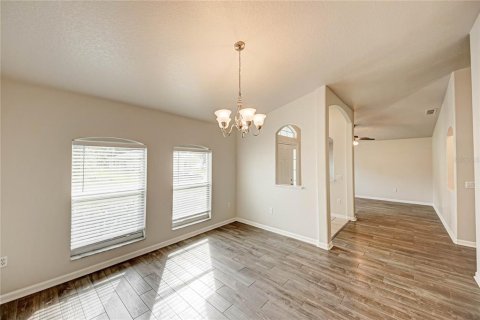 House in Kissimmee, Florida 4 bedrooms, 205.69 sq.m. № 1805335 - photo 4