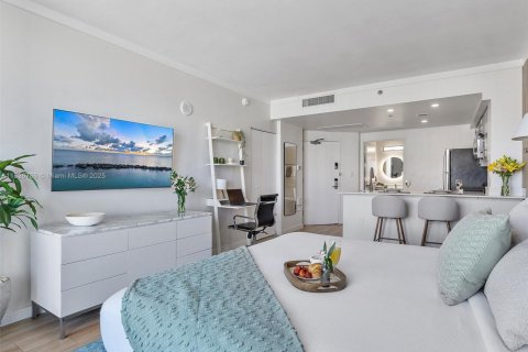 Condo in Miami, Florida, 1 bedroom  № 1797047 - photo 20