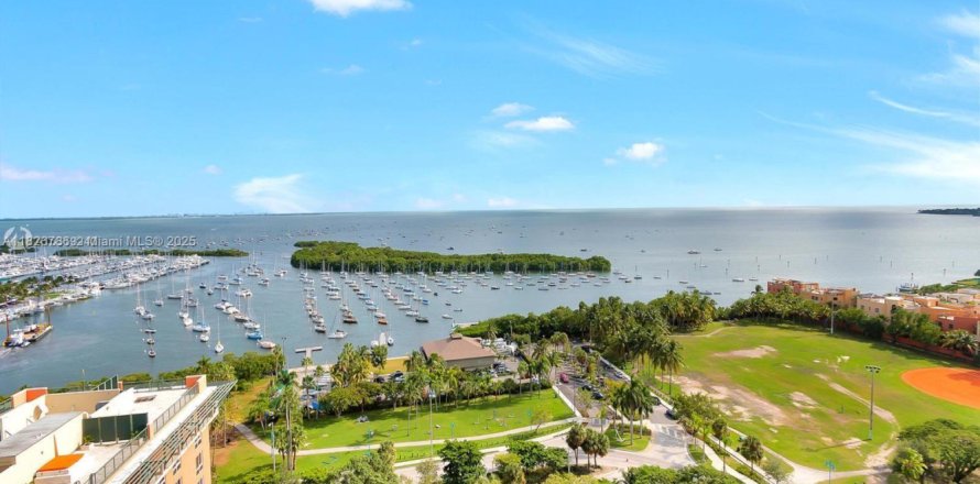 Condo in Miami, Florida, 1 bedroom № 1797047