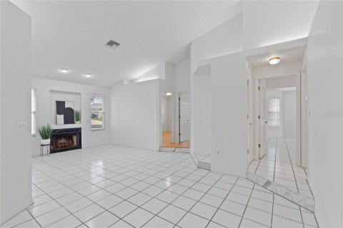 Villa ou maison à vendre à Holiday, Floride: 3 chambres, 134.34 m2 № 1810152 - photo 2