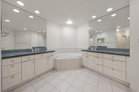 Copropriété à vendre à Clearwater, Floride: 3 chambres, 212.56 m2 № 2418700 - photo 21