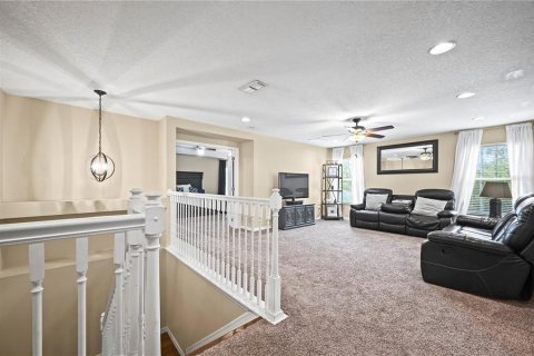 House in Orlando, Florida 5 bedrooms, 336.12 sq.m. № 1562461 - photo 11