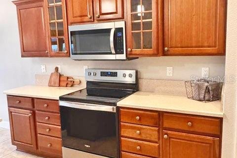 House in Ocala, Florida 3 bedrooms, 152.27 sq.m. № 1902614 - photo 8