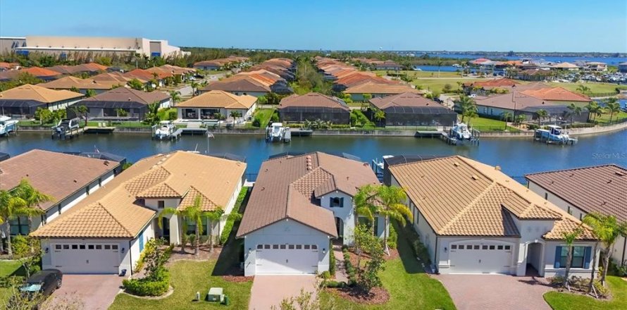 Villa ou maison à Palmetto, Floride 3 chambres, 207.17 m2 № 1586856