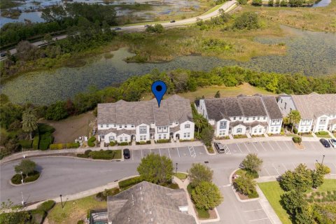 Adosado en venta en Davenport, Florida, 4 dormitorios, 194.54 m2 № 1602898 - foto 1