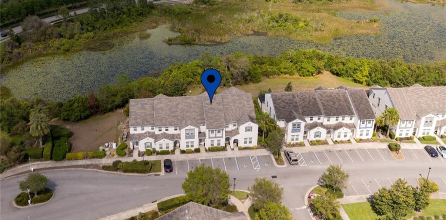 Adosado en Davenport, Florida 4 dormitorios, 194.54 m2 № 1602898
