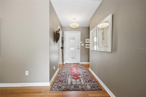 Casa en venta en Gainesville, Florida, 4 dormitorios, 235.6 m2 № 2231984 - foto 8