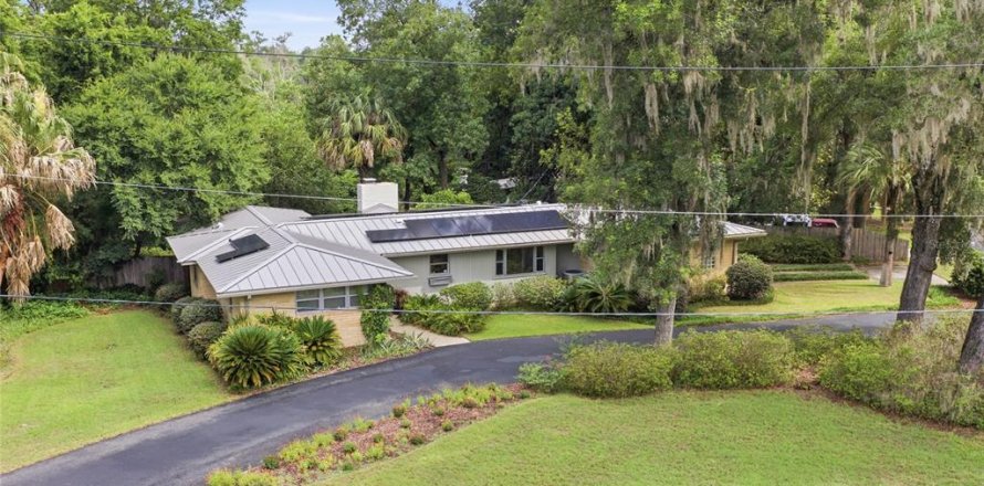 Casa en Gainesville, Florida 4 dormitorios, 235.6 m2 № 2231984