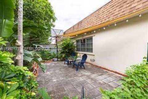 House in Tamarac, Florida 2 bedrooms, 223.15 sq.m. № 2062767 - photo 30