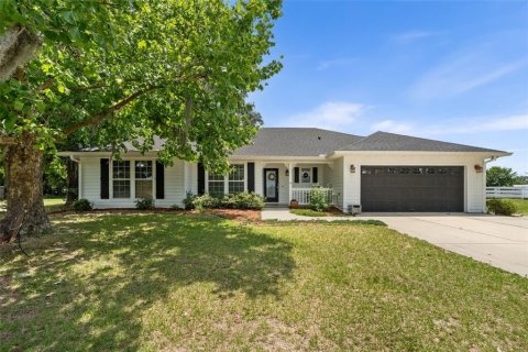 House in High Springs, Florida 3 bedrooms, 182.37 sq.m. № 1747039 - photo 1