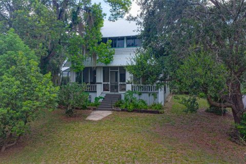 Casa en venta en Lake Helen, Florida, 3 dormitorios, 214.79 m2 № 1822932 - foto 1