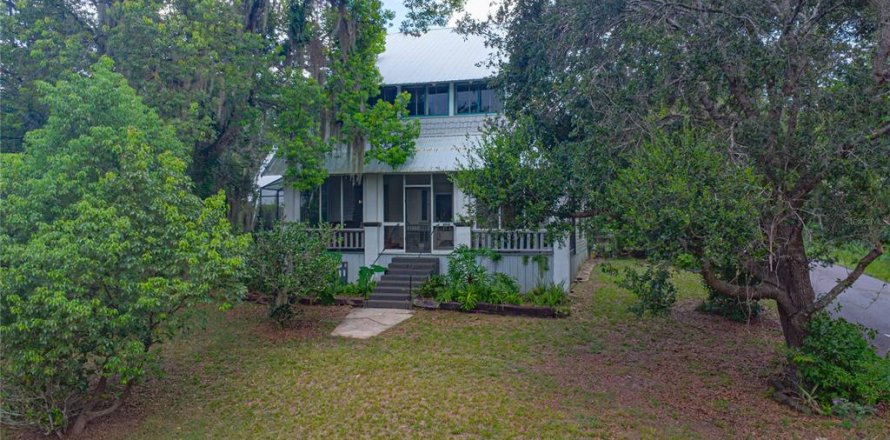 Casa en Lake Helen, Florida 3 dormitorios, 214.79 m2 № 1822932