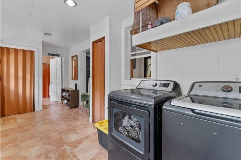 Casa en venta en Lake Helen, Florida, 3 dormitorios, 214.79 m2 № 1822932 - foto 16
