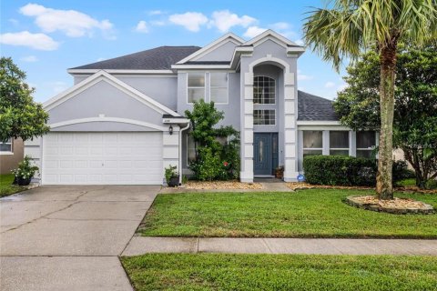 House in Orlando, Florida 4 bedrooms, 206.43 sq.m. № 1690609 - photo 1