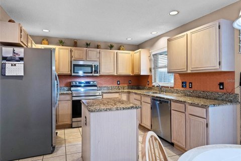 House in Orlando, Florida 4 bedrooms, 206.43 sq.m. № 1690609 - photo 10