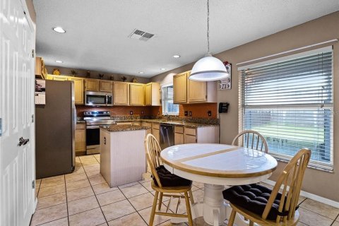 House in Orlando, Florida 4 bedrooms, 206.43 sq.m. № 1690609 - photo 15