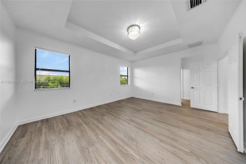 Villa ou maison à louer à Miami, Floride: 5 chambres, 263.19 m2 № 1982350 - photo 29