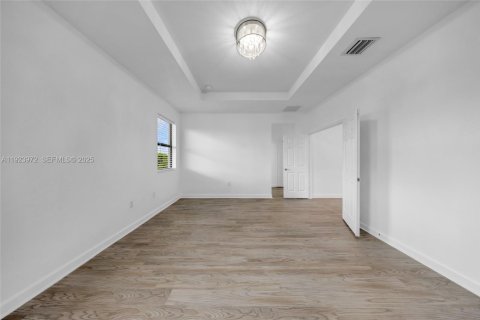 Villa ou maison à louer à Miami, Floride: 5 chambres, 263.19 m2 № 1982350 - photo 28