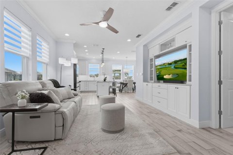 Touwnhouse à vendre à Lakewood Ranch, Floride: 2 chambres, 164.9 m2 № 2329298 - photo 3
