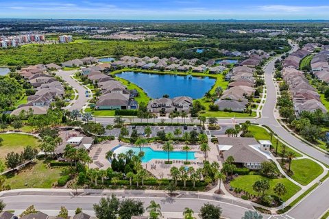 Touwnhouse à vendre à Lakewood Ranch, Floride: 2 chambres, 164.9 m2 № 2329298 - photo 15