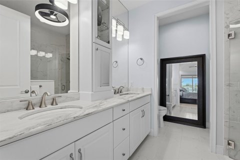 Touwnhouse à vendre à Lakewood Ranch, Floride: 2 chambres, 164.9 m2 № 2329298 - photo 8
