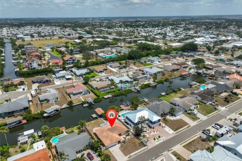 Casa en venta en Apollo Beach, Florida, 3 dormitorios, 160.07 m2 № 2110652 - foto 4