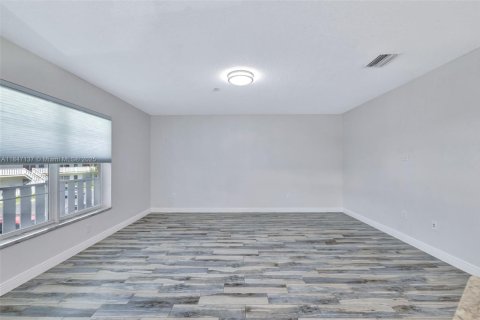 Copropriété à vendre à Stuart, Floride: 2 chambres, 92.16 m2 № 1847668 - photo 17