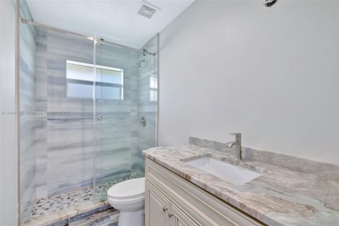 Copropriété à vendre à Stuart, Floride: 2 chambres, 92.16 m2 № 1847668 - photo 7
