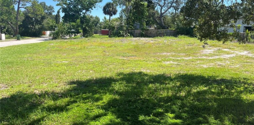 Land in Sarasota, Florida № 2094387